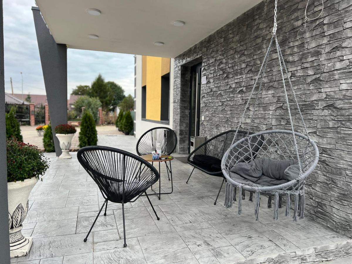 Stef Rooms Tirgu Frumos ภายนอก รูปภาพ