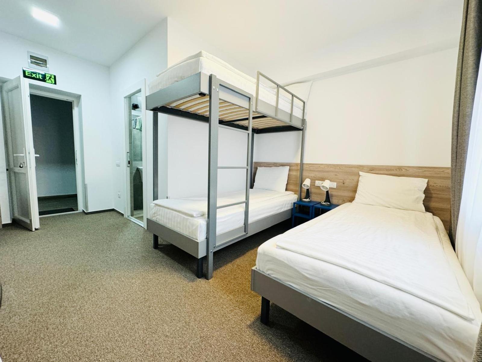 Stef Rooms Tirgu Frumos ภายนอก รูปภาพ