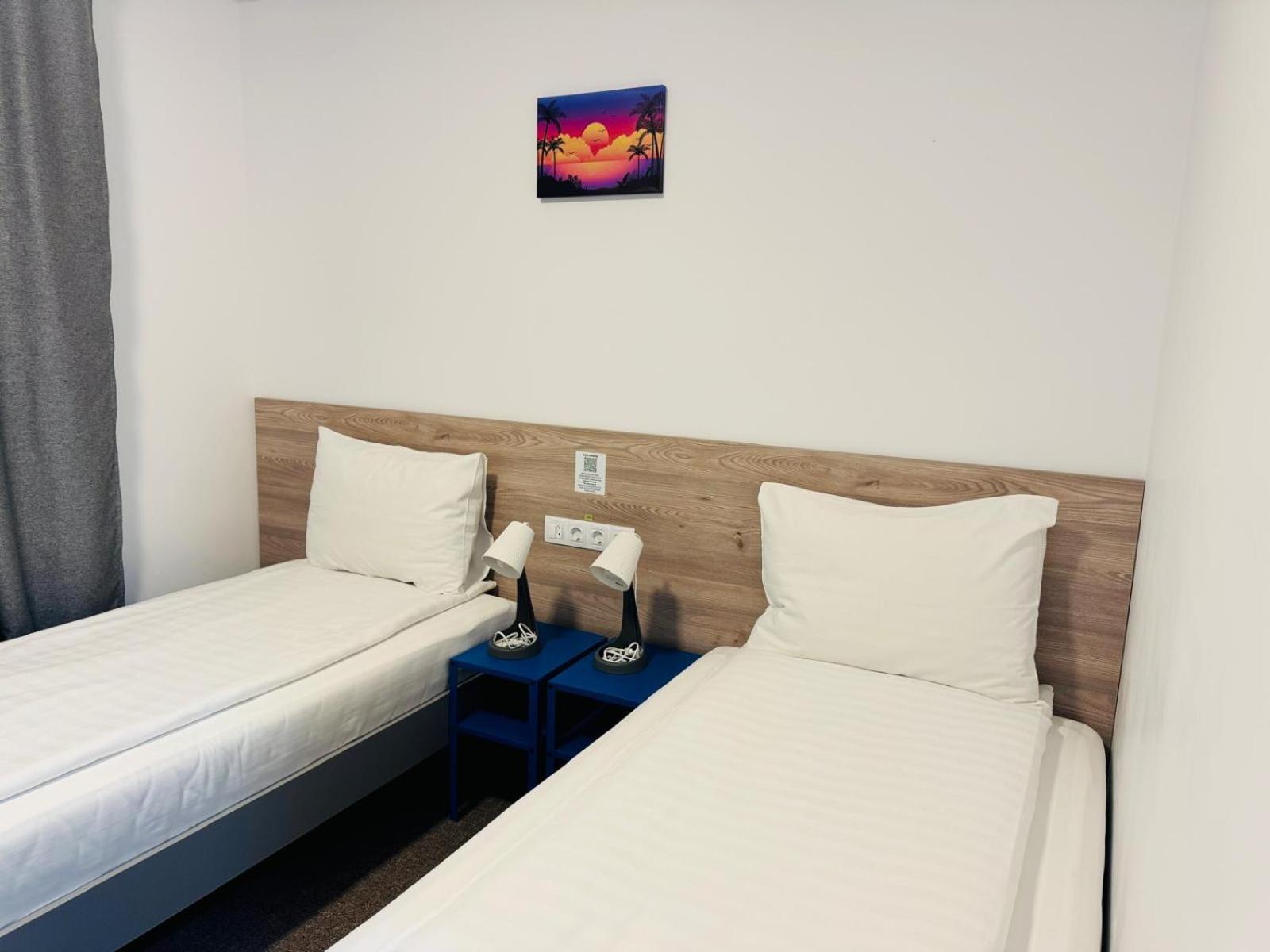 Stef Rooms Tirgu Frumos ภายนอก รูปภาพ