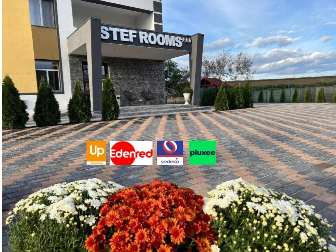 Stef Rooms Tirgu Frumos ภายนอก รูปภาพ